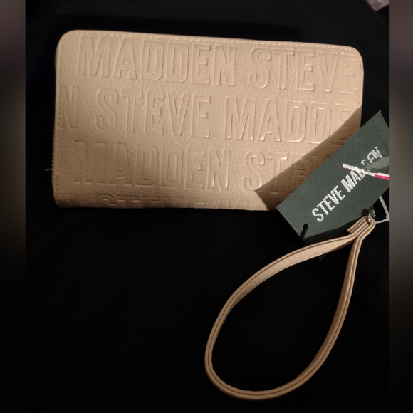 Womens Wallet - Picture 3 of 3